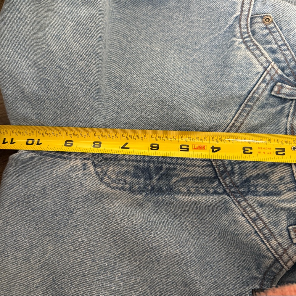 Rockies Authentic Vintage Light Blue Jeans with unique Mountain patch on back. - Picture 13 of 15